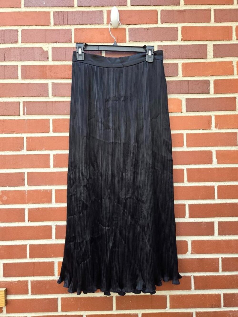 Vintage Beautiful Long Black Satin Flowy Skirt - Size 10